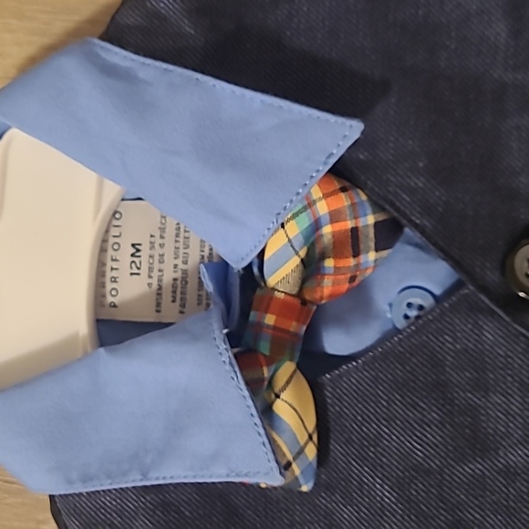 Baby Boy 12m Suit - Picture 2 of 4